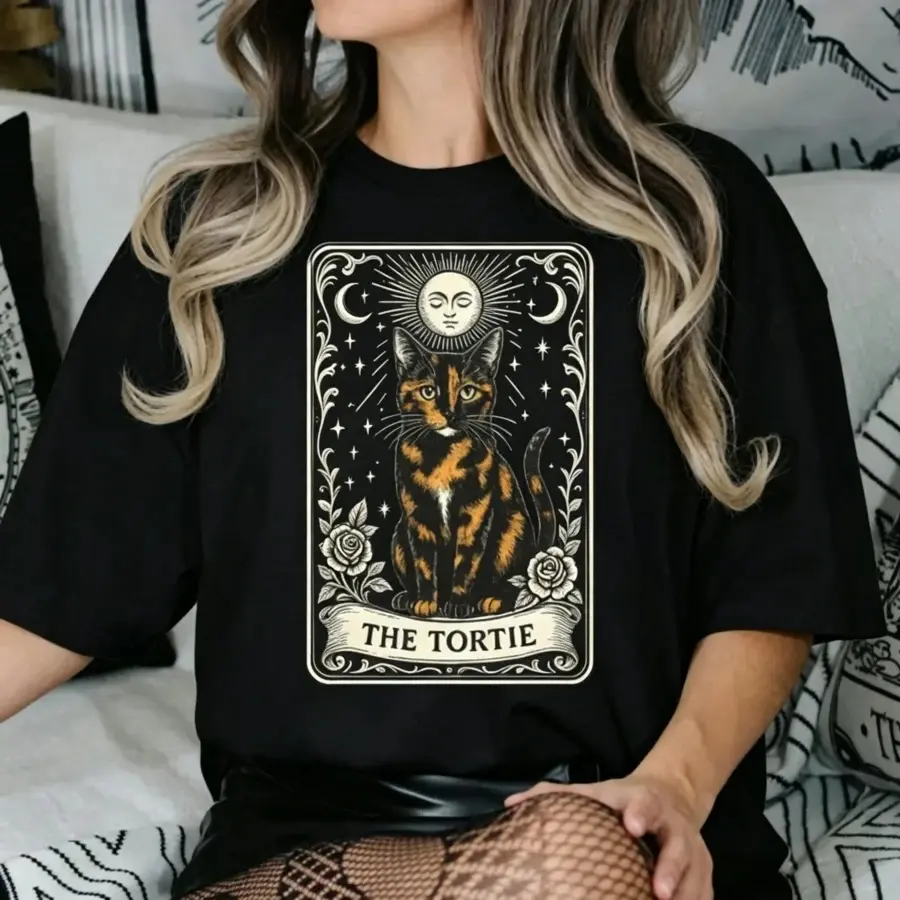Unisex Casual Soft Sports Tee - Round Neck, Machine Washable Top with Vintage Witch, Starry Moon, Tarot, Tortoiseshell Cat Graphics, Mystical Star Pattern, Ideal Gift for Tortie Cat Moms, Machine Wash