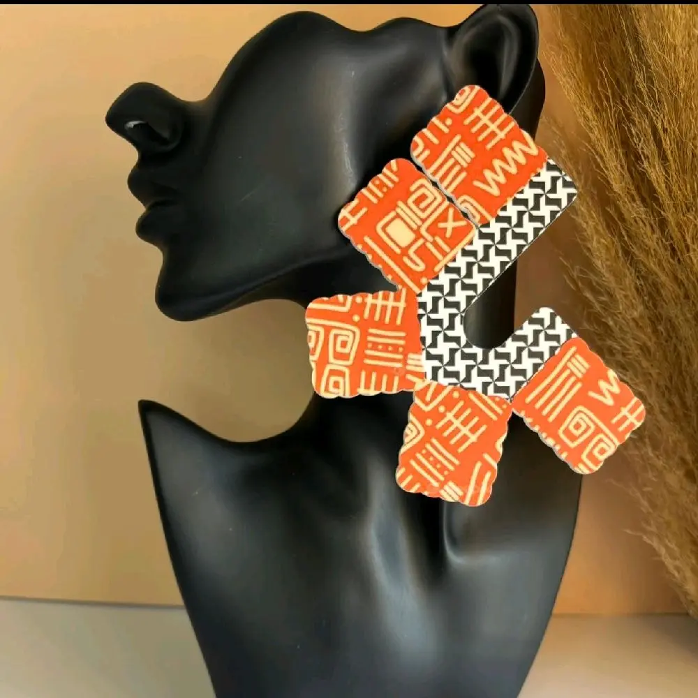 13/ KANDY-KANDIELL: Afrocentrics prints inspired oversize stud Acrylic earrings