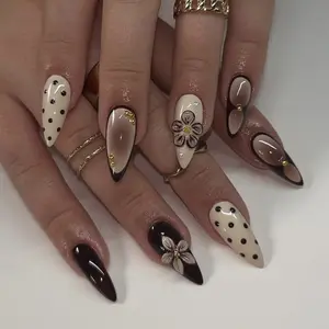 Short almond-shaped press-on false nail tips with 3D flower, detachable, comes with 1 jelly glue and 1 friction strip, suitable for women's parties, dancing, daily casual wear, detachable and reusable, French Tip Nails, Wedding Nails