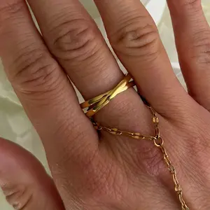 EVRY JEWELS Gold or Silver Plated Women's Hypoallergenic Interlocked Fidget Ring