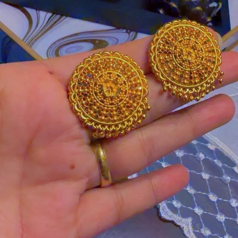 Chunky Gold-Tone Stud Earrings for Women, Elegant Big Bell Shape, Unique Design Fashion Costume Jewelry for Parties, Fashion Earring, Unique Design Earrings