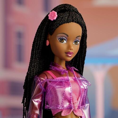 Mattel Collectible - Barbie Signature My Scene Collector: Jai Doll and Accessories  [Collectible Figurine/Statue/Bust] Paper Doll, Collectible