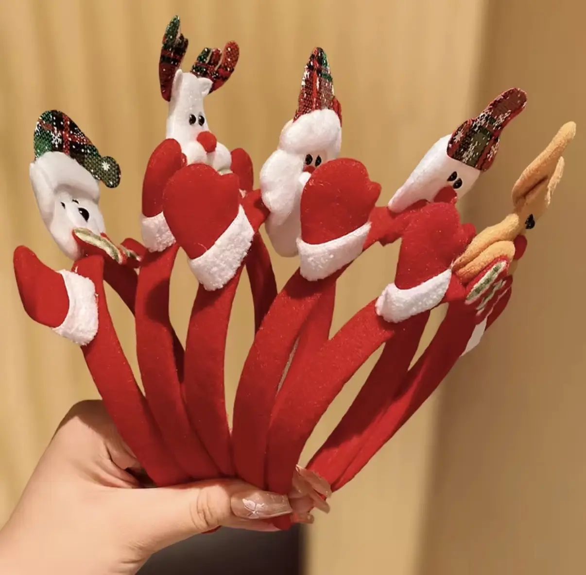 5-Pack Christmas Headbands Set with Festive Santa Claus Design New Year Party Hair Accessories for Holiday Celebrations