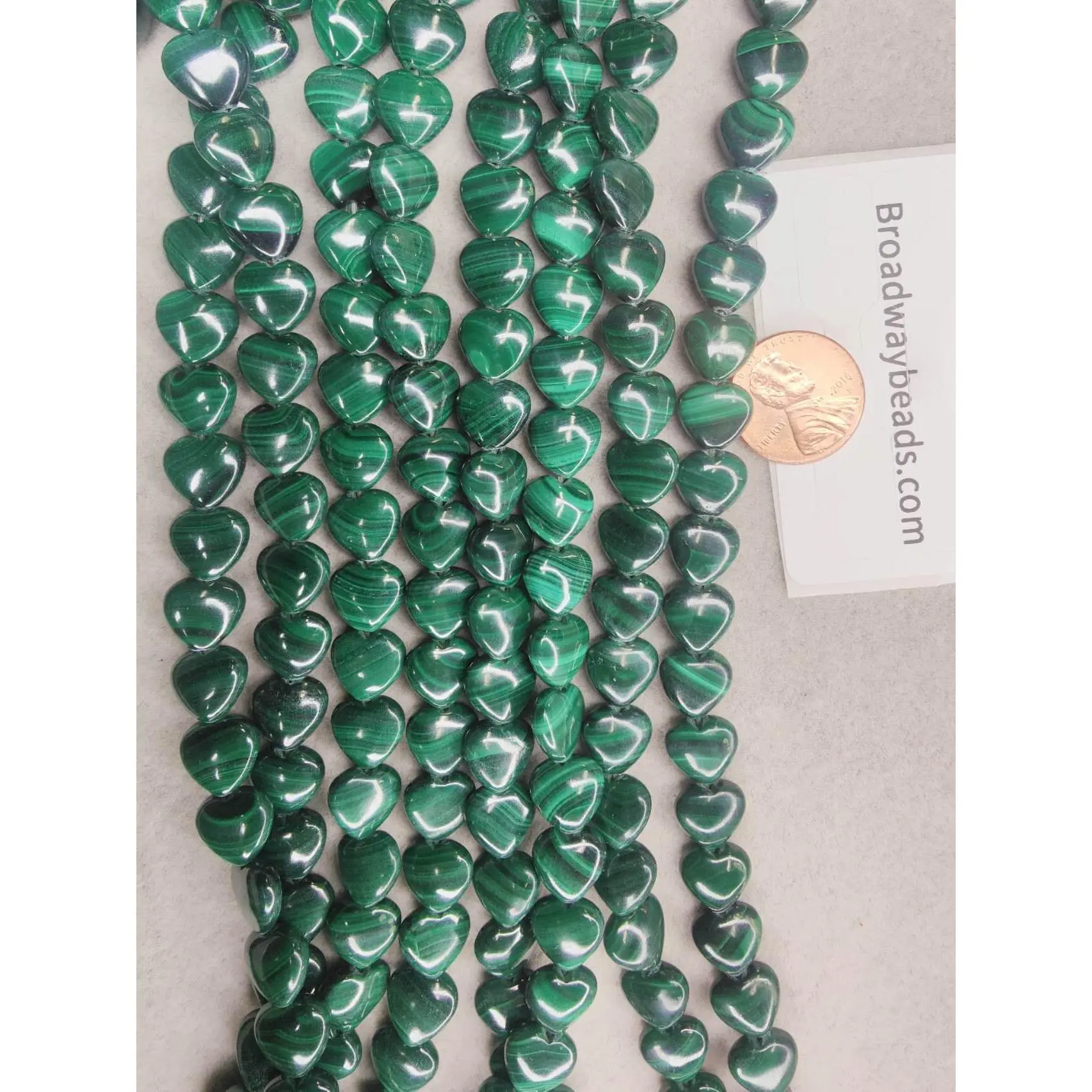 malachite heart shape AAA grade 15" strand 10mm
