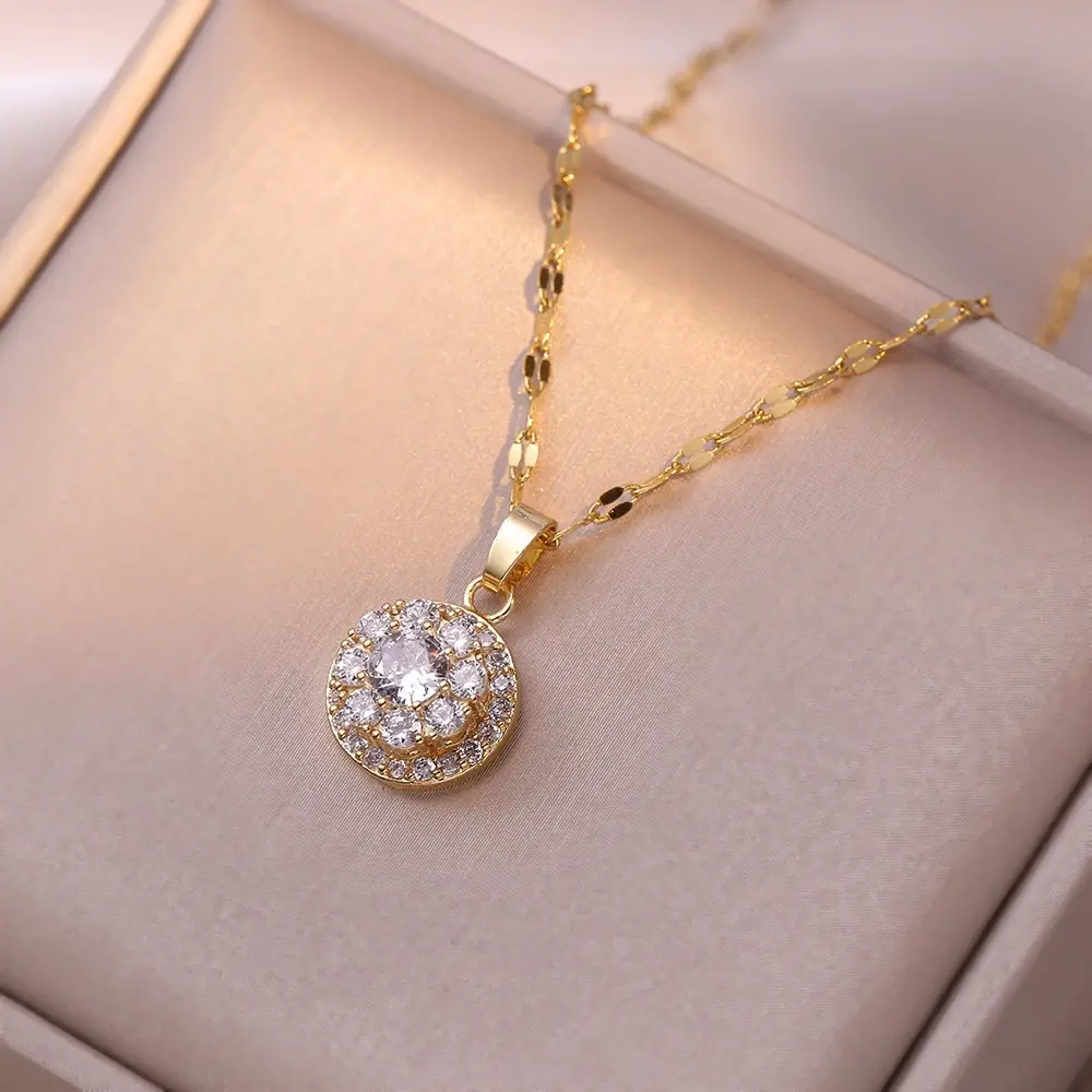 X0061 Gold and White Diamond Necklace