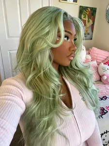 Women's 26-Inch Wavy Wig, Trendy Hair Color, Comfortable and Breathable, Ideal for Daily Wear, Parties, Casual Occasions