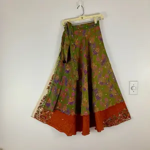 Womenswear Reversible Layered Maxi Wrap Skirt One Size Silk Saree Vintage Vibe Boho Hippie