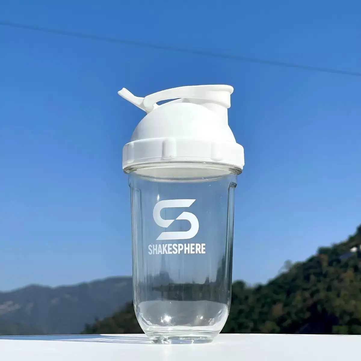 17oz Stainless Steel Shaker Bottle with Egg Beater, BPA Free Leak Proof Design, Sports Drinking Bottle, Workout Water Bottle, Perfect for Protein Shakes and Fitness Exercises, Gym Bottle, Leakproof Water Bottle, Protein Shaker Bottles