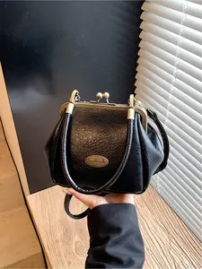 Vintage Versatile Women's Shoulder Crossbody Clutch Bag, Fashionable Simple Handheld Design, Perfect for Outdoors, Crossbody Clutch Purse