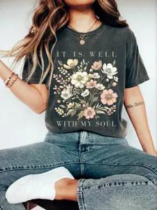 Women's Floral Print Round Neck T-Shirt, Casual Loose-Fitting Summer Top, Fashionable Daily Wear for Vacation Outdoor Activities, Womenswear, Everyday, Clothes