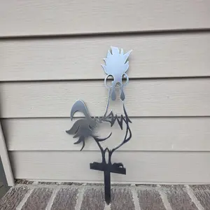Hey Hey "Hei Hei" Chicken Yard Decor Sign - Metal Rooster Design for Outdoor Garden Decor