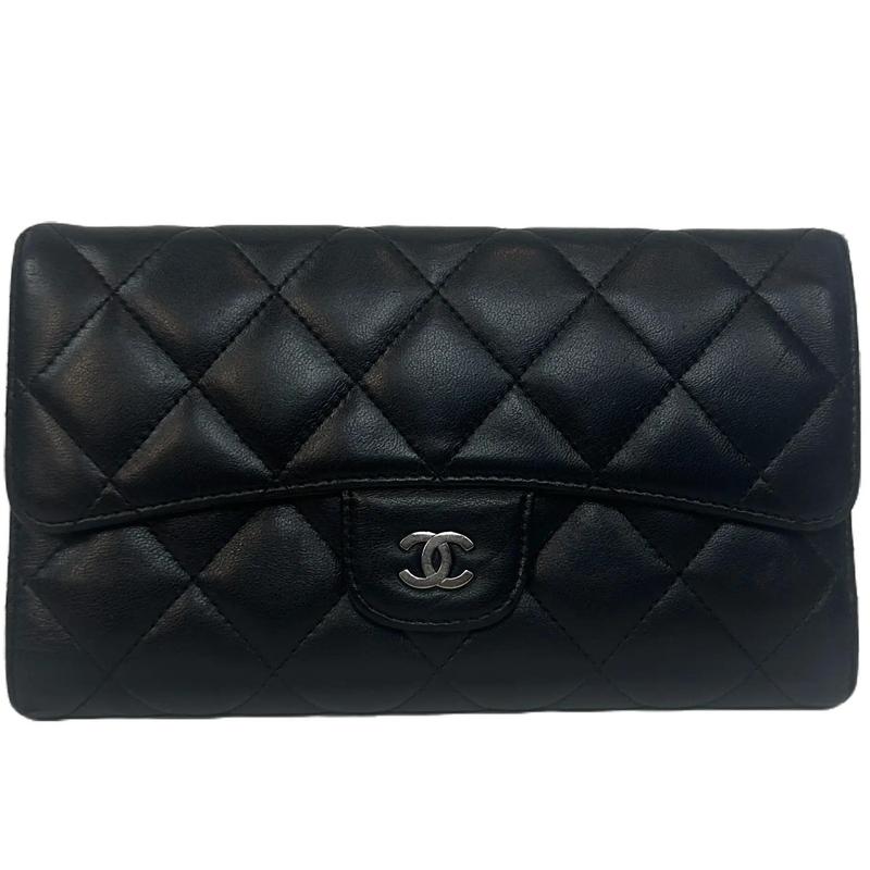 Pre-owned CHANEL leather Small Leather Goods Lambskin Matelasse Bi fold Long Black Wallet