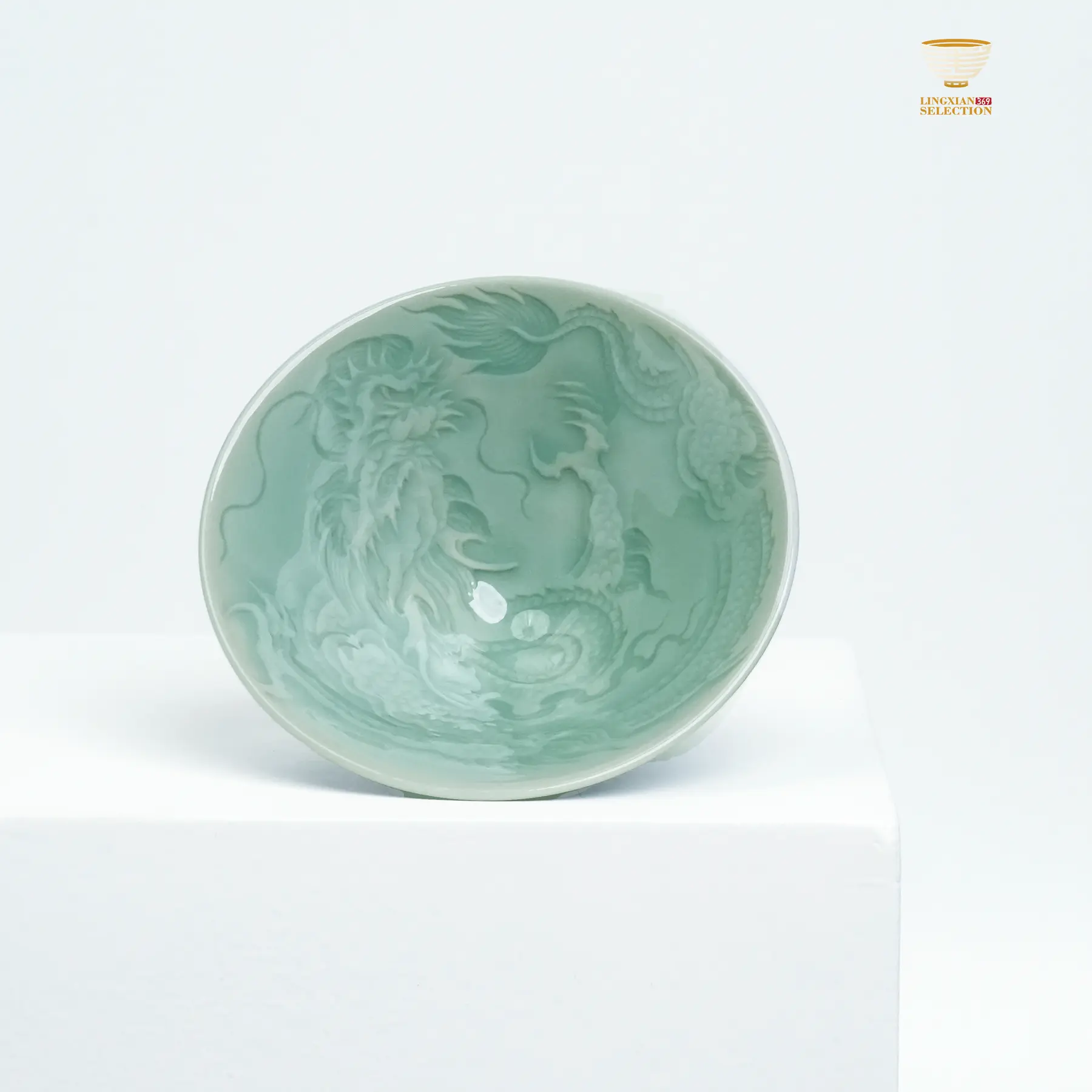 【Longquan Celadon by Liao Xinliang · Dragon Tea Cup  ｜A Masterpiece of Craftsmanship & Tea Aesthetic Collection】