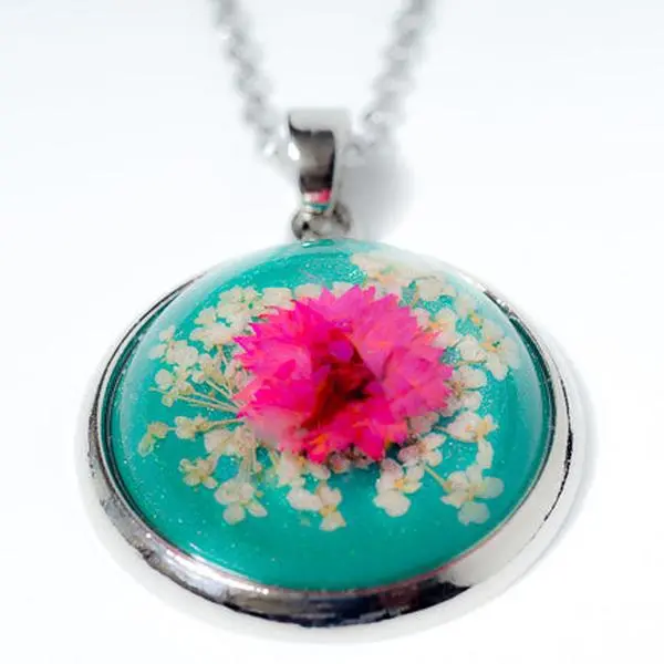 Orb Necklace Pink