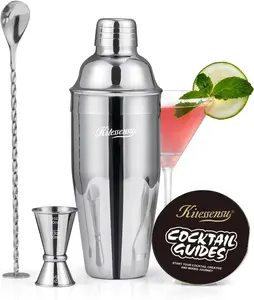24 oz Cocktail Shaker Professional Martini Shaker Drink Shaker Built-in Strainer Stainless Steel Margarita Mixer Cocktail Mixer, Silver