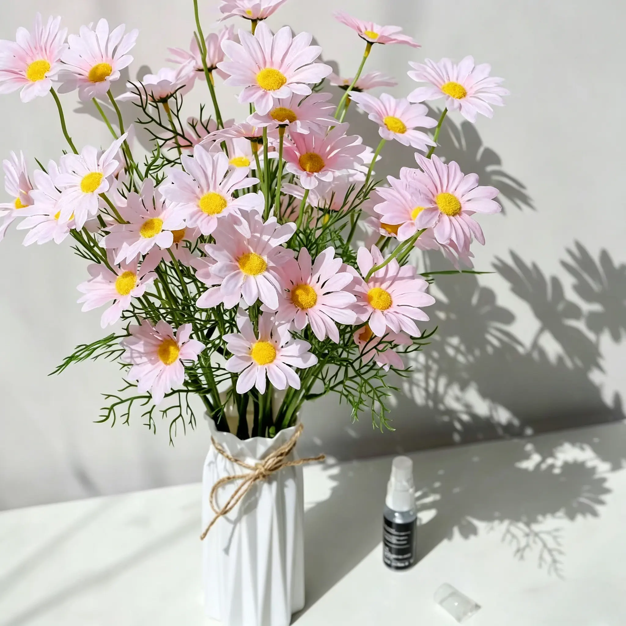 Hyperrealism Lifelike Little Daisy Artificial Flower Bouquet - Deep Pink/Sky Blue Fake Florals with Iron Wire Stems, Indoor Use Decor, Thoughtful Home Gift for Her, Housewarming/Birthday Spring Decor