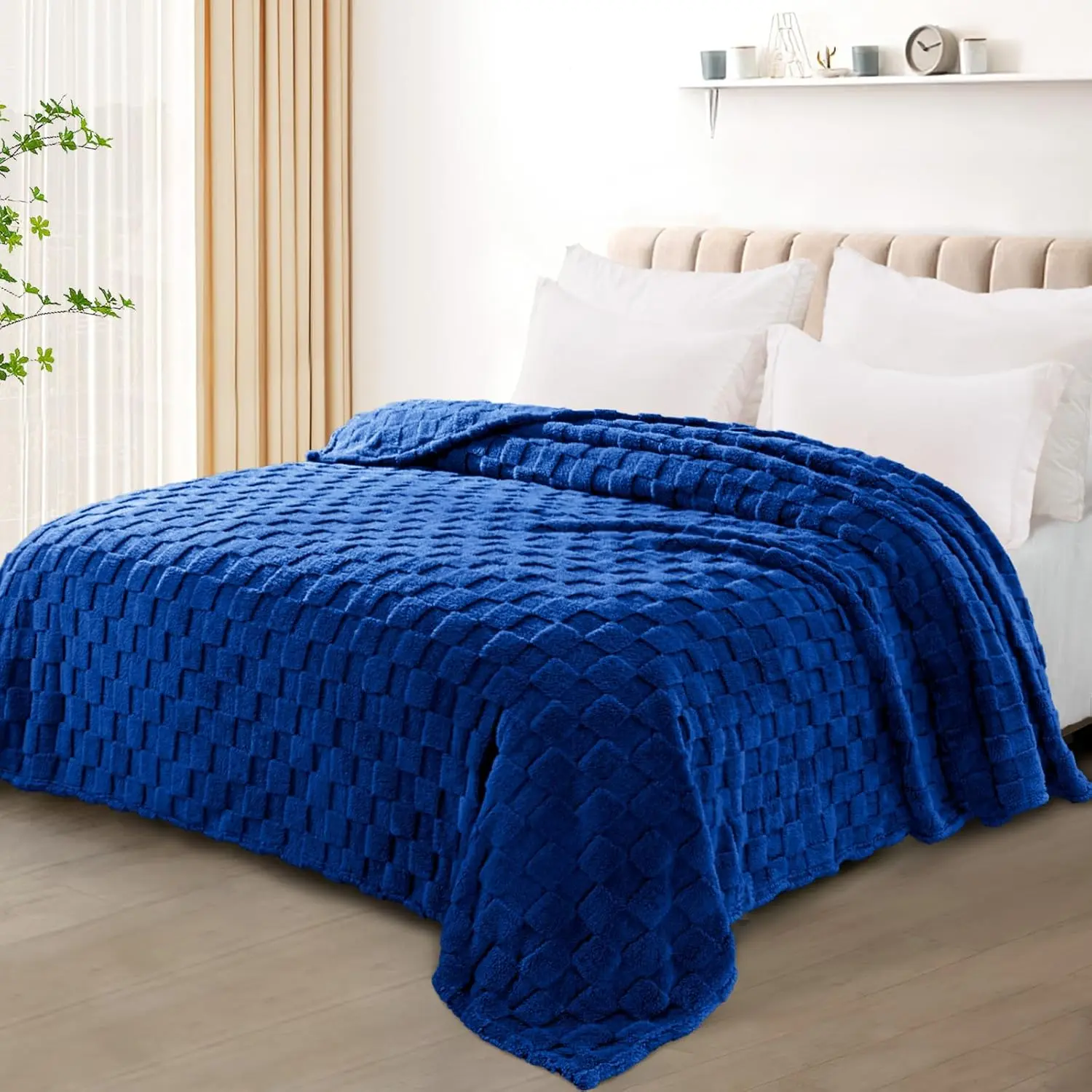 Women's Soft Breathable Microfibre King Size Checkered Flannel Blanket, 90x104", Warm Lightweight, Machine Washable, Blue