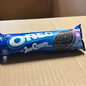 Oreo Ice Cream Blueberry Flavor Cookies