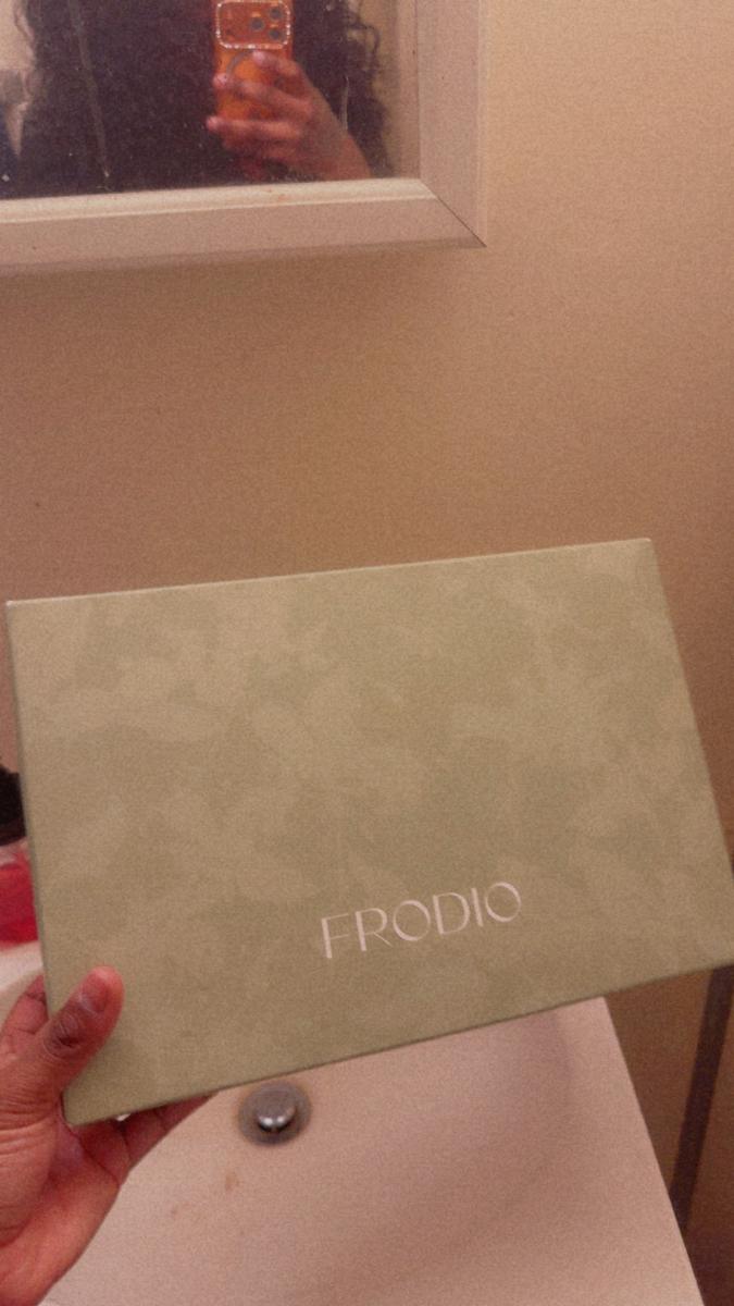 Item: Human Hair Mixed With Premium Fibers