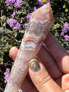 1pc Genuine Amethyst Crazy Lace Crystal Wand ，Unique Specimen for Collectibles and Educational Use，Perfect for Home Collection & Gift for Valentine's Day and Holidays