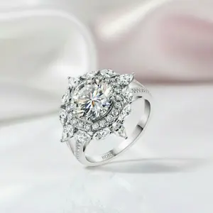 18k White Gold 3.0 Ct Round Cut Diamond Option Engagement Ring