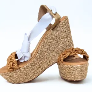 San doval By GJ Sandalia SAMANTHA-hecho a mano- producto colombiano-altura 7,5 cm-plataforma forrada en yute-capellada trenzada-cinta de colores para el talon-diseño belo y hermoso para dama chic