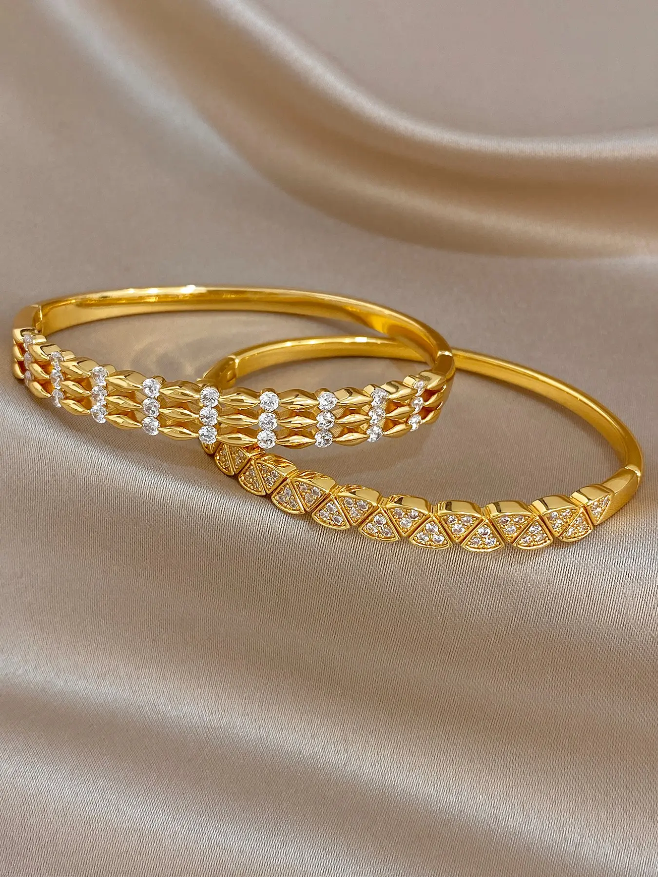2Pcs Women's Elegant Versatile Bangles Bracelet, 2026 Spring Trend Outfit Bracelet, Fashion Jewelry As Gift for Friends, Stackable Cuff Bracelet, Bracelet Combination Set, Fashionable Bracelet, Bracelet Sets, Bracelets Stack
