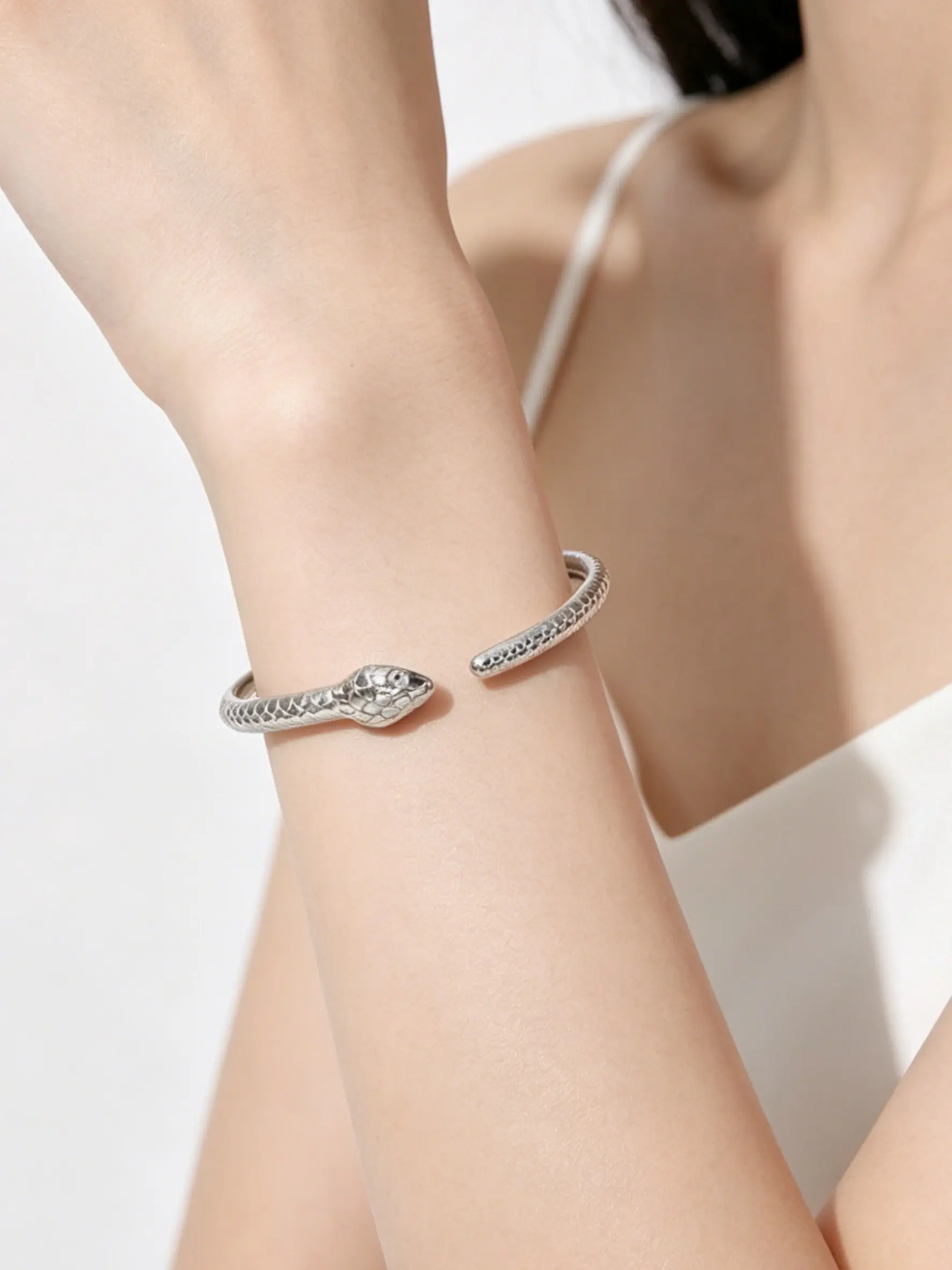 1 punk style three-dimensional biomimetic snake shaped stainless steel cuff bangles, with an open mouth, made of hypoallergenic material, suitable for holiday gift giving, dressing matching, and daily travel wear