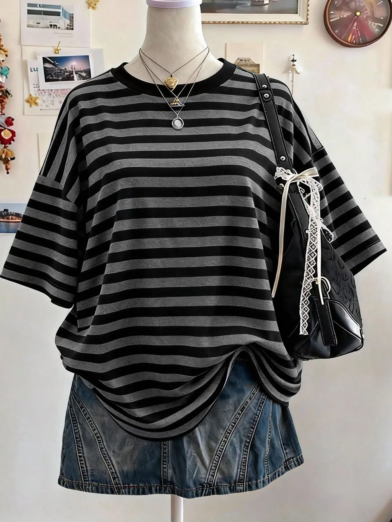 Women's Summer Striped Short-Sleeve Top, Casual Loose Baggy Crew Neck Tee, Trendy Fashion Oversized Fit Streetwear for Everyday Daily Wear, Round Neck