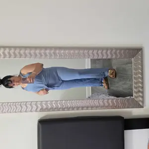 Women's Solid Knot Shoulder Tie Front Tank Jumpsuit, Casual Basic Sleeveless V Neck Jumpsuit for Summer, Summer Outfits, Ladies Clothes for Daily Wear