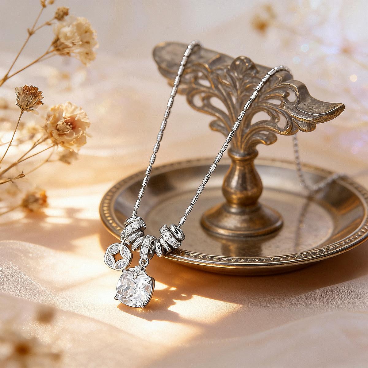 Luxury Sparkling CZ Pendant Necklace, Dainty Silver Plated Clavicle Chain, Elegant Everyday Wear Jewelry, Trendy 2026 Gift for Her