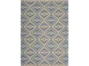 HomeRoots 395475 5 x 7 ft. Blue Decorative Lattice Area Rug