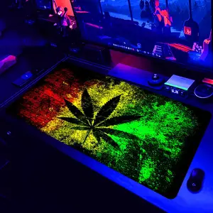 Hemp Leaf Pattern Mouse Pad, 1 Count Large Gaming E-sports Computer Mouse Mat, Thickened Fluorescent Mouse Pad, Ideal Gift Choice for Gamer