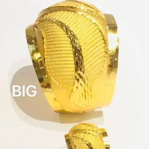 Fashion Jewelry Bangle with Ring - Elegant Design