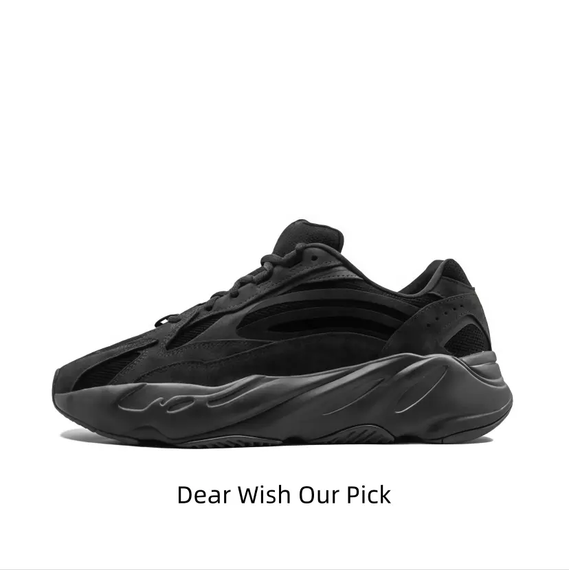 Breathable mesh and suede blend adapts to your foot’s shape, while the flexible outsole moves with you — not against you. Whether you’re running errands or hitting the gym, this shoe stays out of your way.
