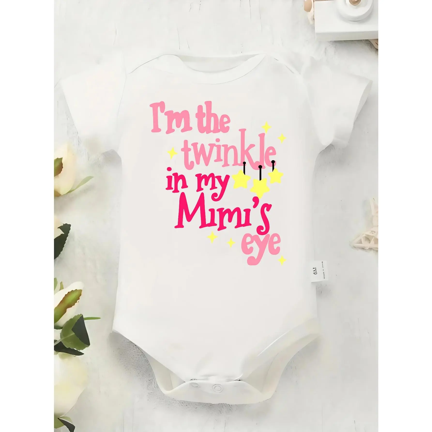 Cute Baby Bodysuit With I'm The Twinkle In My Mimi's Eye Print Soft Versatile Round Neck Button Detail Regular Fit All Seasons Knitted Fabric Onesie For 0-12 Months