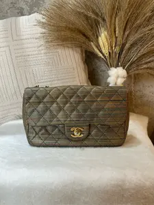 Pre-owned CHANEL Classic Flap Mini Square (Special Edition), 21 series with serial number intact 1919H156