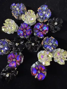 188-192 4PCS Crystal Flower Beads ✨ Double-Sided Sparkle Flower