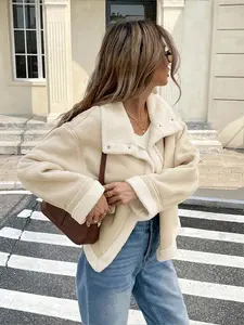 Women's loose fur coat | Short sheepskin jacket, motorcycle/bomber jacket AW2025 | Zipper closure, warm and cold proof | Cold weather casual style