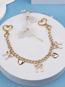 Gold Heart Bow Bag Charm Pendants, Enamel White Bow & Heart Charms Bag Chains, Heart-Shaped Lobster Clasp Bag Chain Accessories, Romantic Coquette Bag Decoration Keychain, Elegant Bag Pendant for Tote & Backpack, Perfect for Fashionable Girls & Women