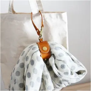 2PCS Travel Accessories Clips , Multifunctional Traveling Scarf Glove Hat Clips, Round Design for Luggage Bags, Safe Storage Solution
