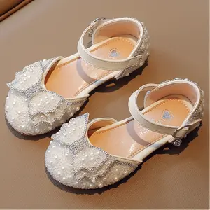 Fashionable and cute flat shoes with bow and rhinestone decoration, breathable and lightweight, suitable for parties, weddings, spring and autumn, for young girls