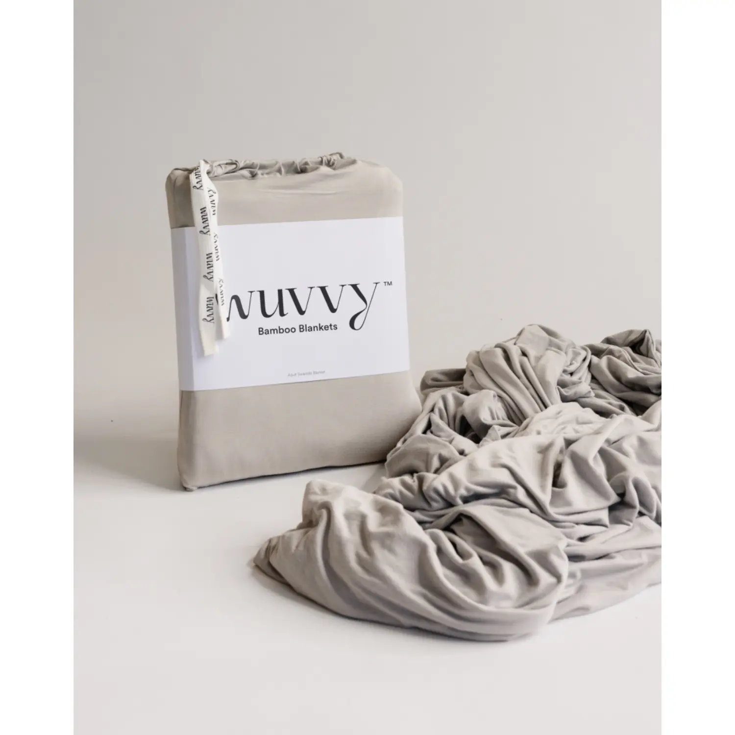 Bone - Wuvvy bamboo blanket Bone - Wuvvy bamboo blanket