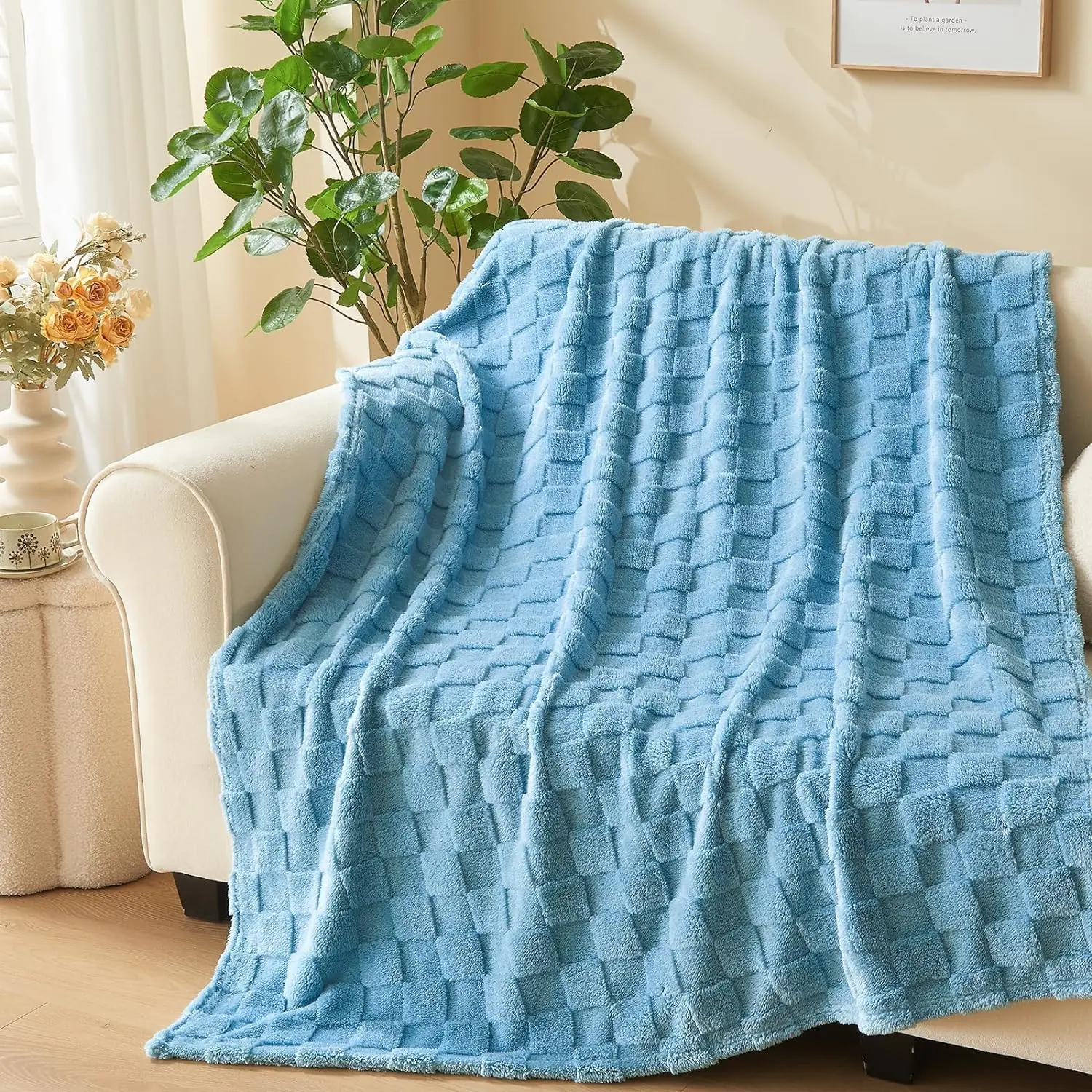 Premium Silky Flannel Fleece Blue Checkered Reversible Blanket - Super Twin Size (60"x80"), Wrinkle-Resistant, Anti-Pilling, Fade-Resistant, All-Seasons Bedding Throw for Christmas, Father's Day