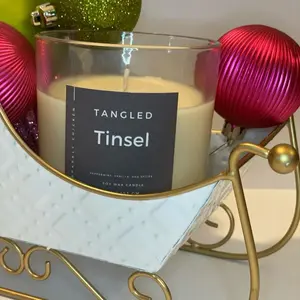 Tangled Tinsel 10oz Soy Wax Candle Peppermint Vanilla & Spice Scented Christmas Decor Aroma Fragrance for Festive Home Decoration