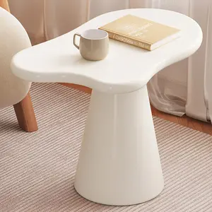 Guyii Cloud Shape Side Table, Irregular Cloud Small End Table with Cone Base, Cream White Accent Table for Living Room Bedroom Sofa Corner, Modern Lightweight Bedside Table for Home Décor & Display