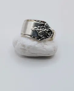 '1948 Sweet Briar' Spoon Ring - Handcrafted Vintage Accessory for unisex