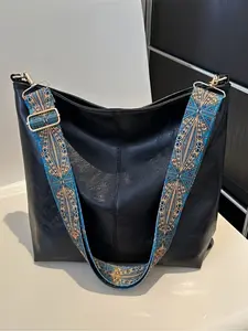 Boho Style Large Capacity Women's Shoulder Bag, Vintage Wide Strap Crossbody, Elegant Embroidery, Zip Closure, Durable for Daily Use, Crossbody Shoulder Bags