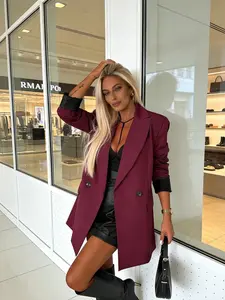 A women's fashionable burgundy suit with a loose and slimming feel, suitable for spring and autumn, suitable for home commuting, indoor and outdoor wear