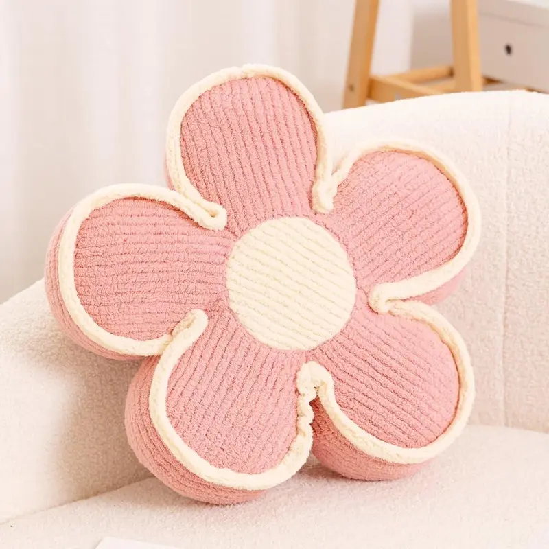 Flower Cushion ピンク Pink flower cushion – Flying Tiger Copenhagen